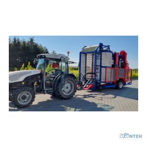 Combina Dom-Wid Hudson agregată cu un tractor de livadă