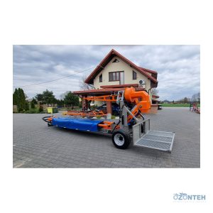 Scuturătorul Nefris văzut din lateral, cu banda transportoare pliată pentru transport